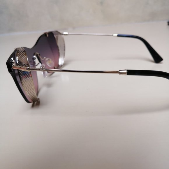 Valentino Women's Sunglasses with Case - Picture 4 of 9